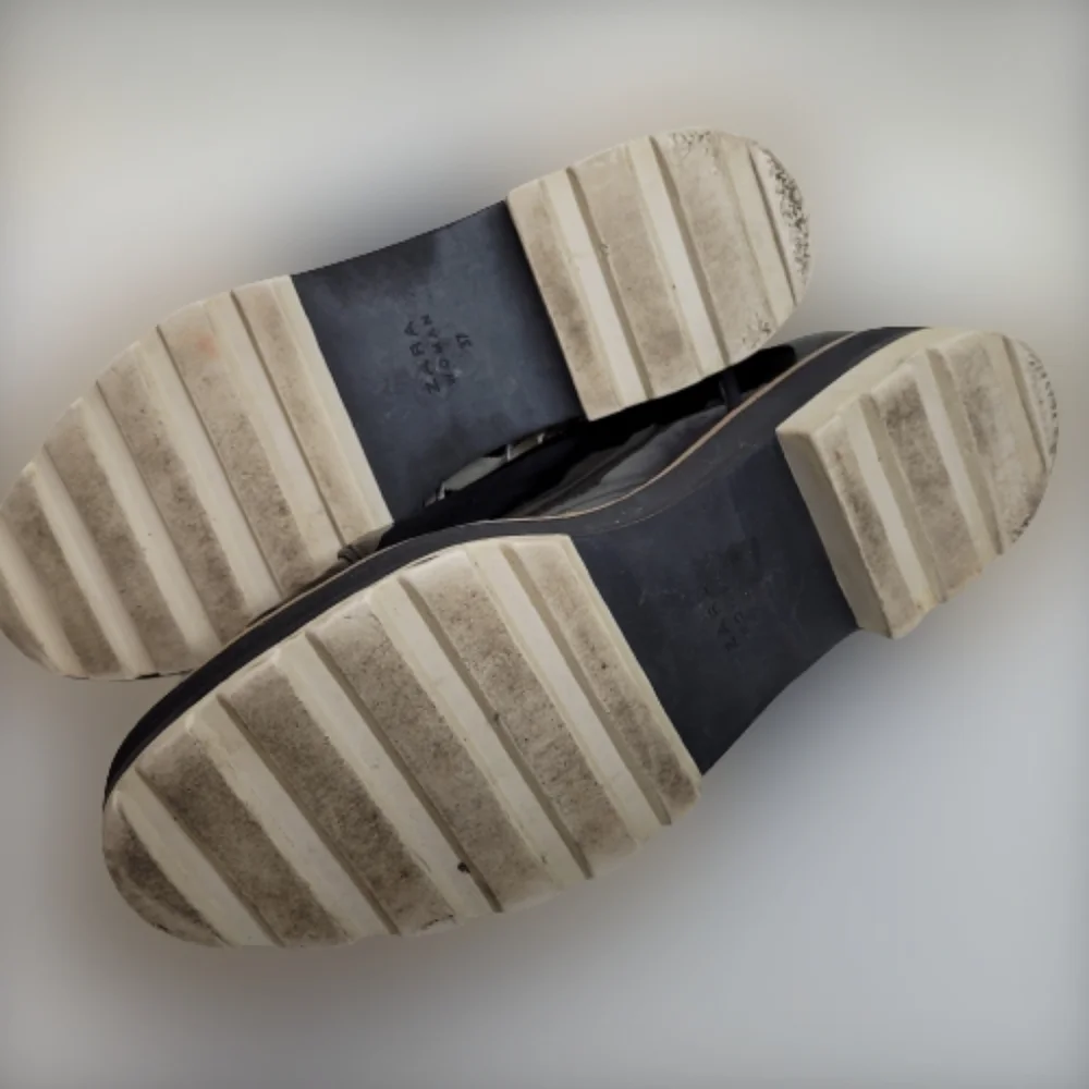 Zara Black Patten Leather Stack Shoes